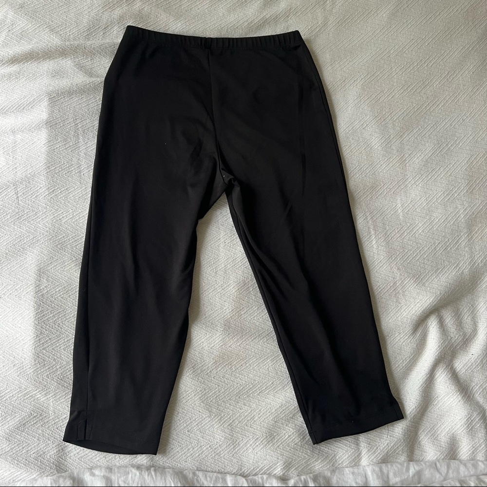 Black Capri Workout Leggings